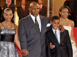 Mike Tyson se casa en Las Vegas dos semanas despus de la muerte de su hija