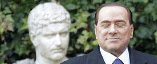 Berlusconi pierde los papeles