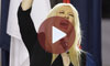 Christina Aguilera se equivoca al cantar el himno de EEUU