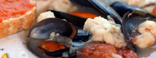 En buena compañía: boullabesa de pescado con salsa rouille
