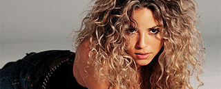 Shakira se come a besos a Piqué