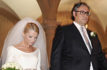 Juan Manuel de Prada y su novia se casan en Madrid