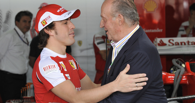 El Rey se 'salta' la baja laboral para ir a la Fórmula 1