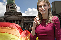 Letizia 'da la cara' por el matrimonio gay en Chile