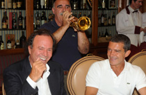 El trompetista de Julio Iglesias quiere ser marqués