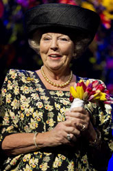 La reina Beatriz de Holanda podría decir adiós a su trono