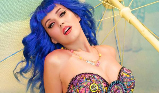 Katy Perry acude a terapia para superar su divorcio