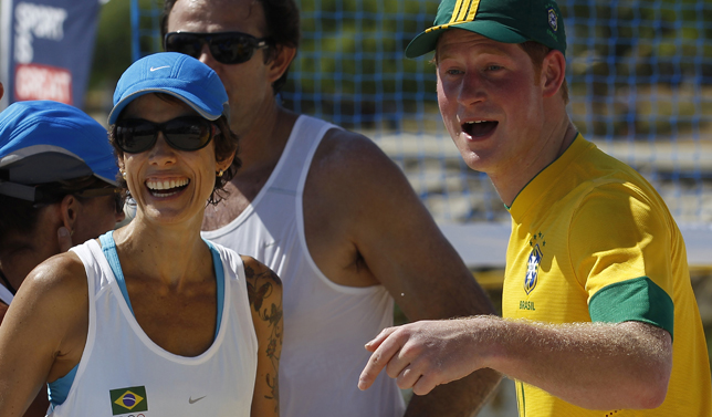Harry disfruta del sol y del volley en Brasil