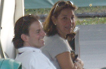Arantxa y su marido huyen de la polémica en Miami