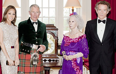El duque de Alba pierde un diamante en el trancurso de su viaje a Escocia