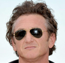 Sean Penn se transforma en 'Milk' 