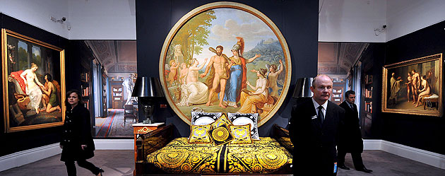 Los muebles de Villa Versace, a la venta