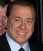 Berlusconi fingió su boda con una joven